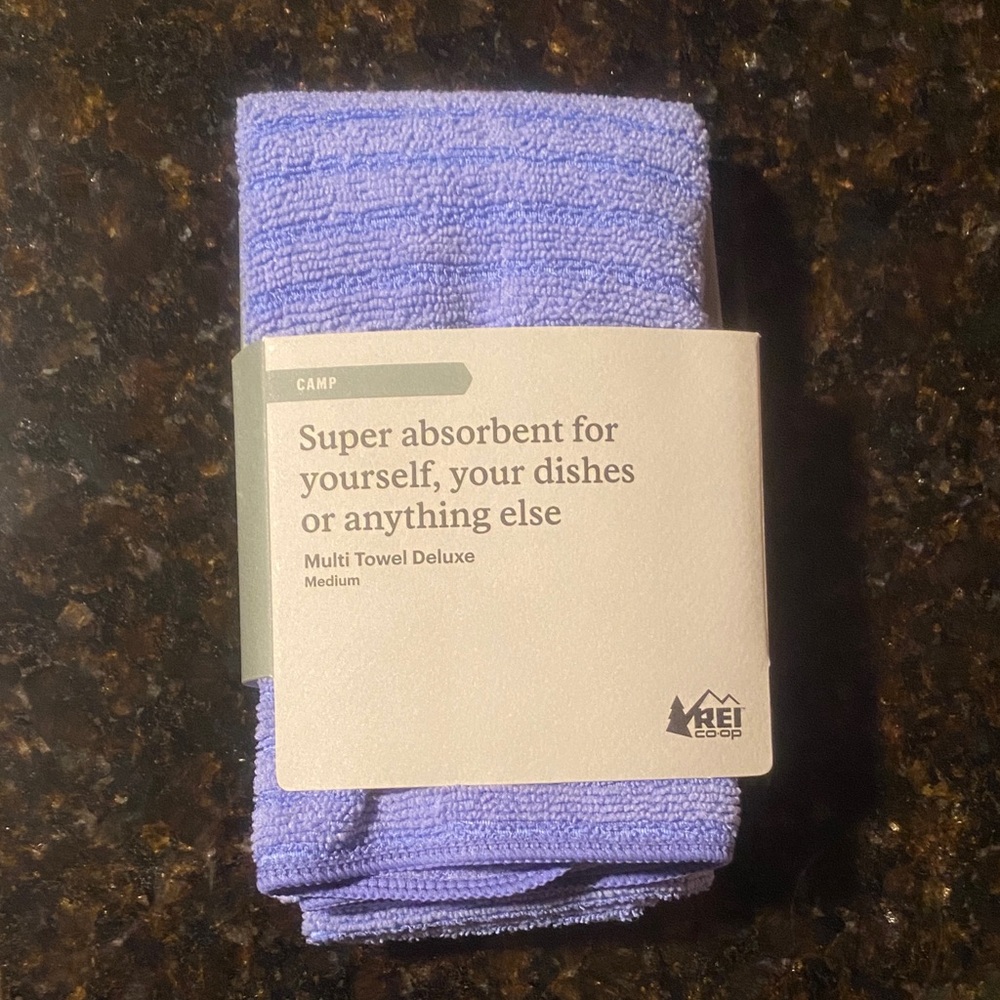 REI Co-op Periwinkle Medium Multi Towel Deluxe